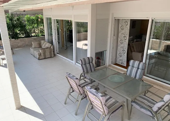 Relax Whit Big Terrace 170m2 Near The In *