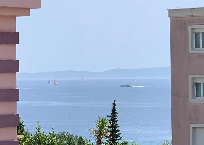 Relax Whit Big Terrace 170m2 Near The In * Split