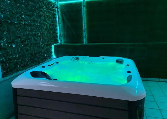 Relax Whit Big Terrace 170m2 Near The In Apartman Split