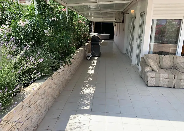 Relax Whit Big Terrace 170m2 Near The In * Split