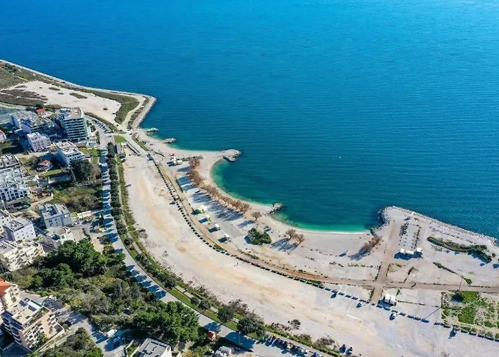 Relax Whit Big Terrace 170m2 Near The In *